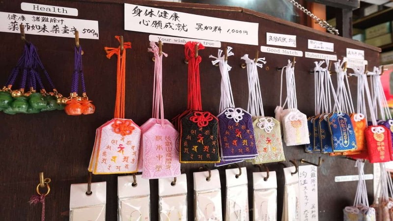 Bùa Omamori là gì? Tác dụng và cách làm ra sao?